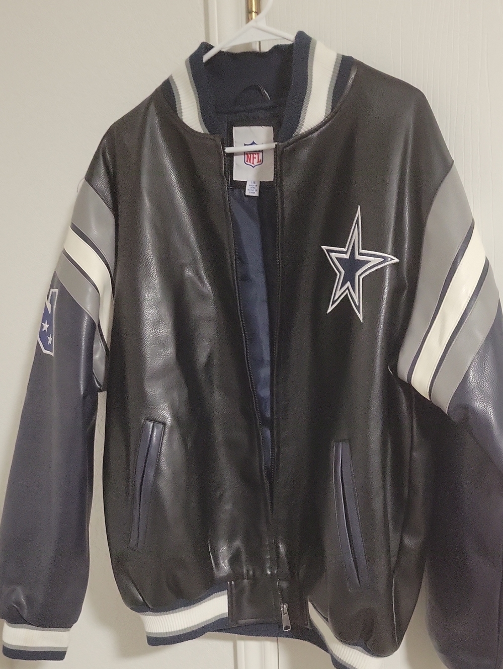 Dallas Cowboys Faux Leather Jacket (L)